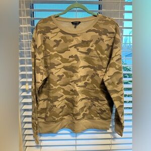 George Camouflage Crewneck, Women’s size XL